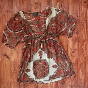 CLOSET CLOSING FRIDAY!!  Bwear Boho Top